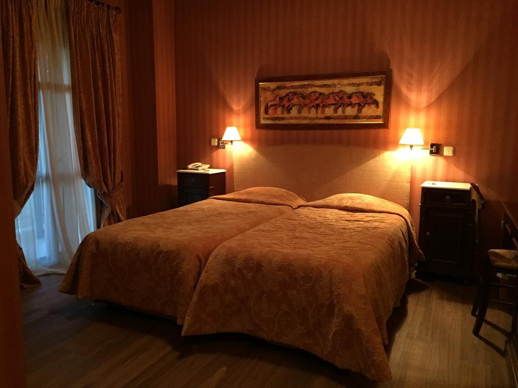 Rocabella Hellinikon Country Hotel Quarto foto