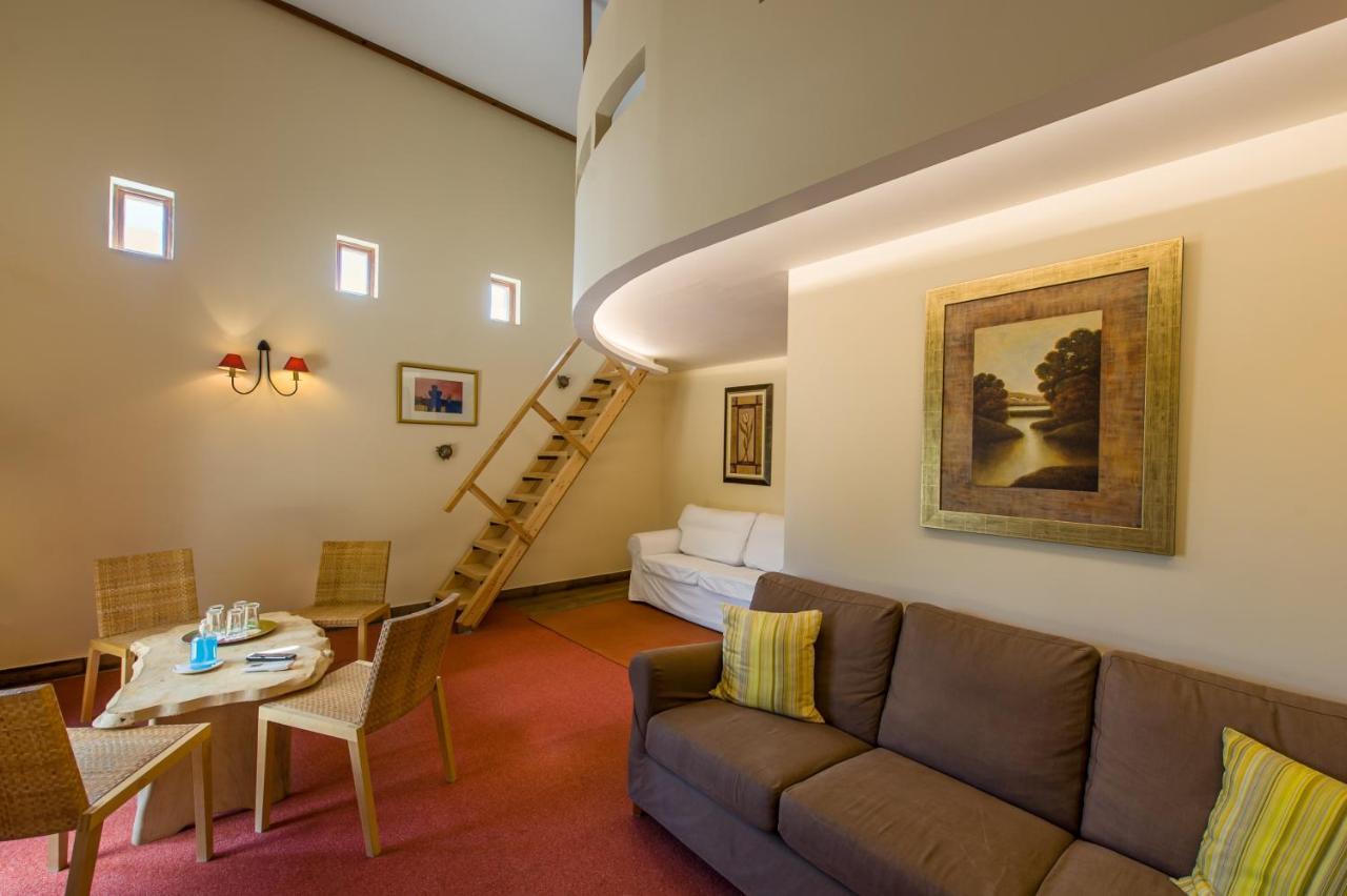 Rocabella Hellinikon Country Hotel Exterior foto