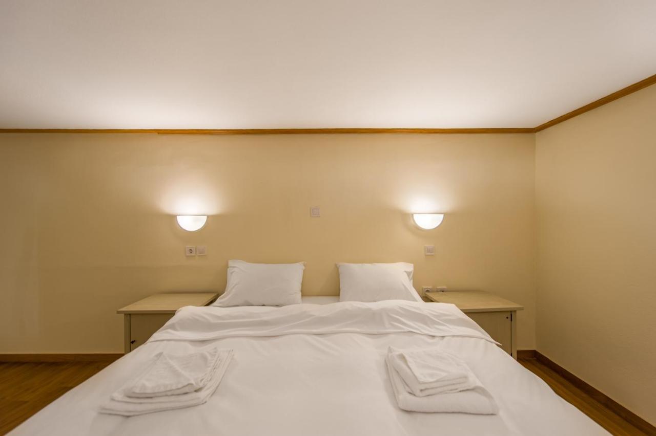 Rocabella Hellinikon Country Hotel Exterior foto