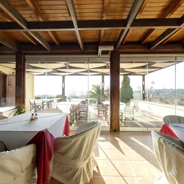 Rocabella Hellinikon Country Hotel Quarto foto